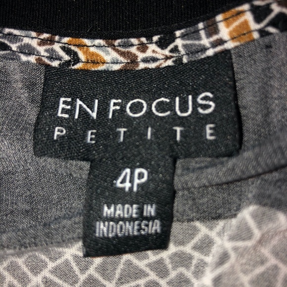 En Focus Black Floral Empire Waist Dress Size 4P - Picture 3 of 4